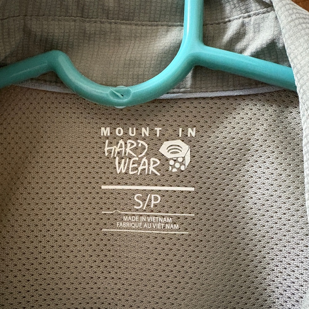 Mountain Hardwear Light Gray Jacket